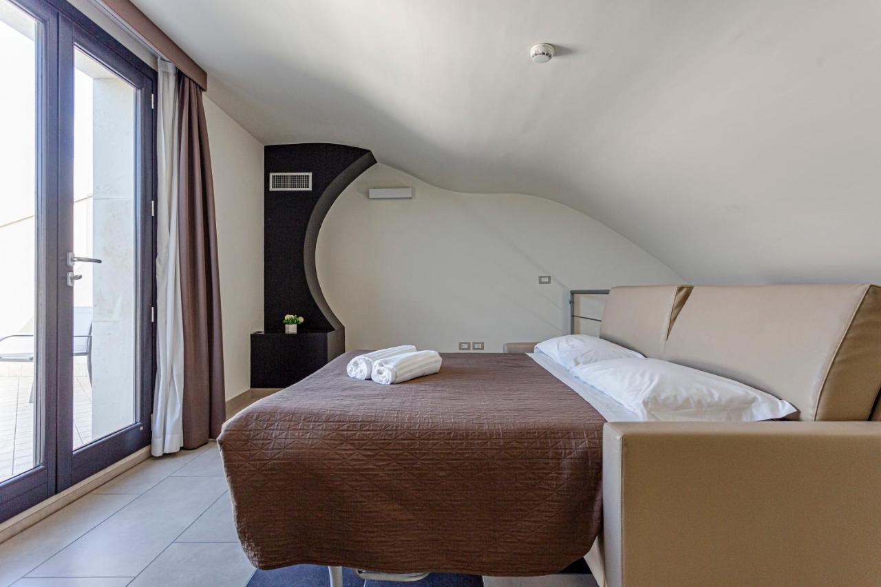 אבולה Hotel Don Giovanni מראה חיצוני תמונה
