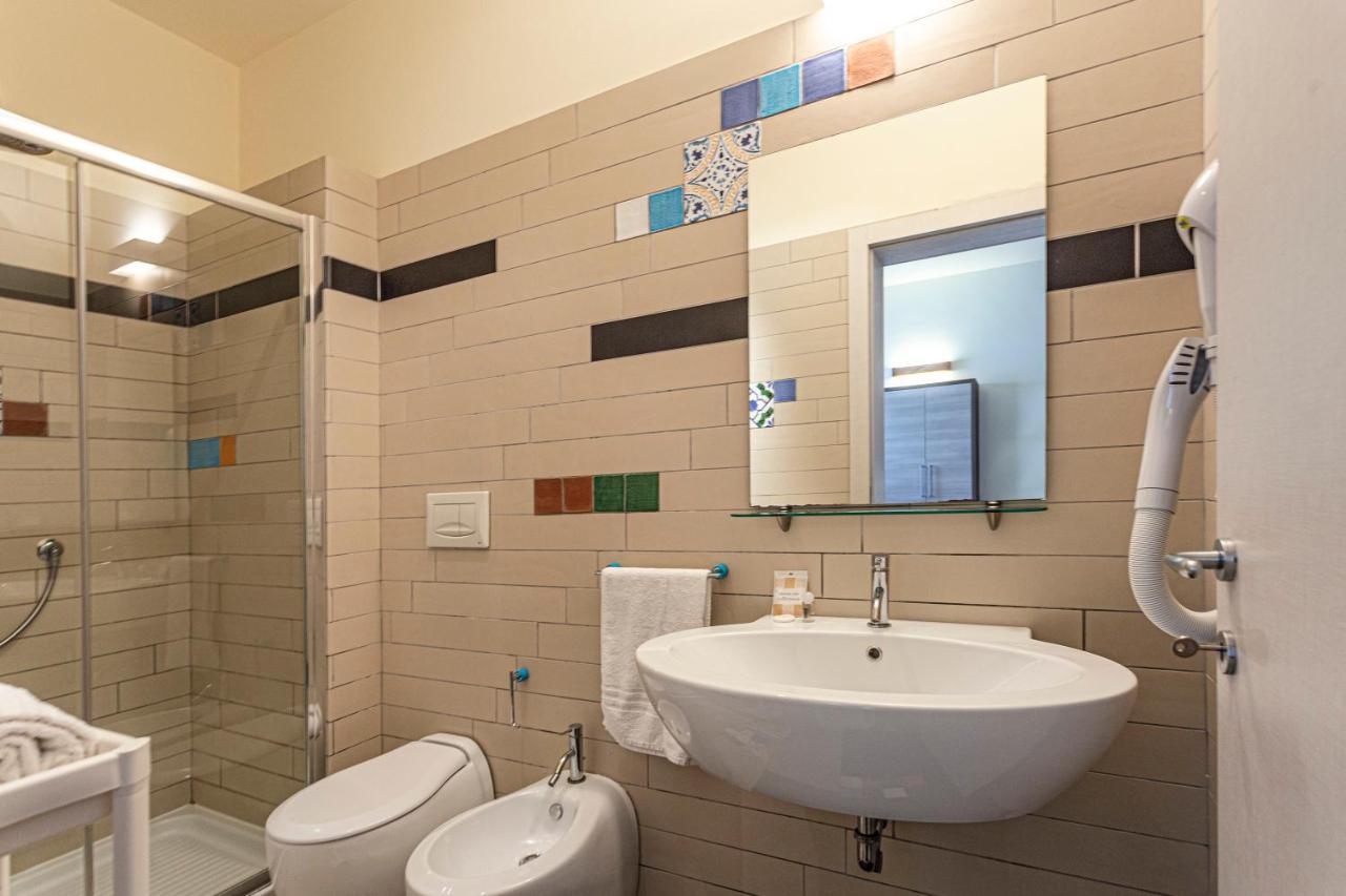 אבולה Hotel Don Giovanni מראה חיצוני תמונה