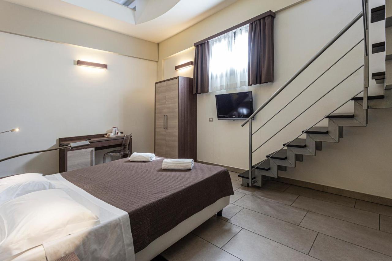 אבולה Hotel Don Giovanni מראה חיצוני תמונה