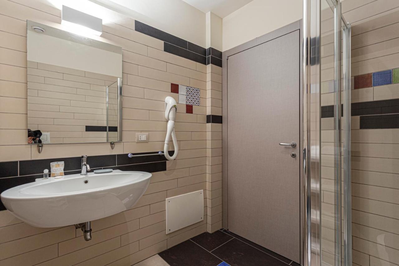 אבולה Hotel Don Giovanni מראה חיצוני תמונה